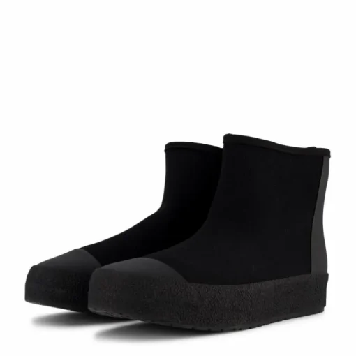 Arch Hybrid Black