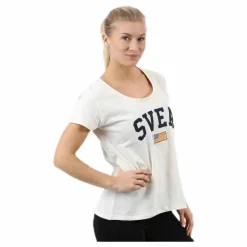 Josefin Tee White