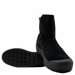 Maya Curling Boots Black