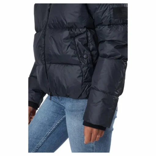 Volume Puffer Jacket Black
